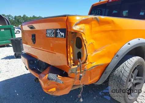 2017 Ram 1500 Sport 4X2 5'7 Box from USA, damaged, VIN 1C6RR6MT0HS555882